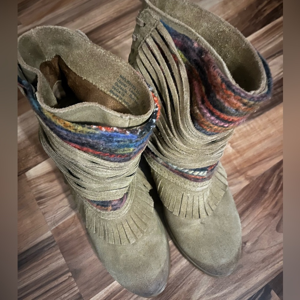 ✨Fringed Multicolor Boots✨